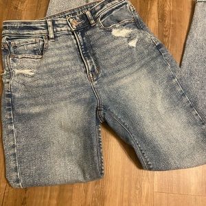 american eagle mom jeans